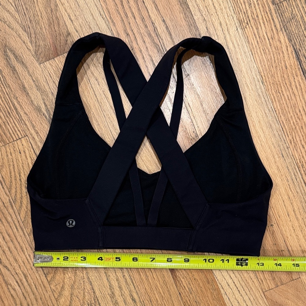 Lululemon Women's Black Strappy Sports Bra Size: 6 - Picture 3 of 5